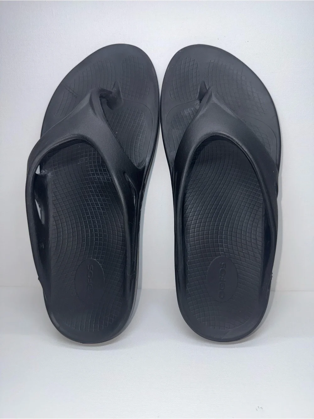 OOFOS Black Men's Comfort Recovery Flip-Flops